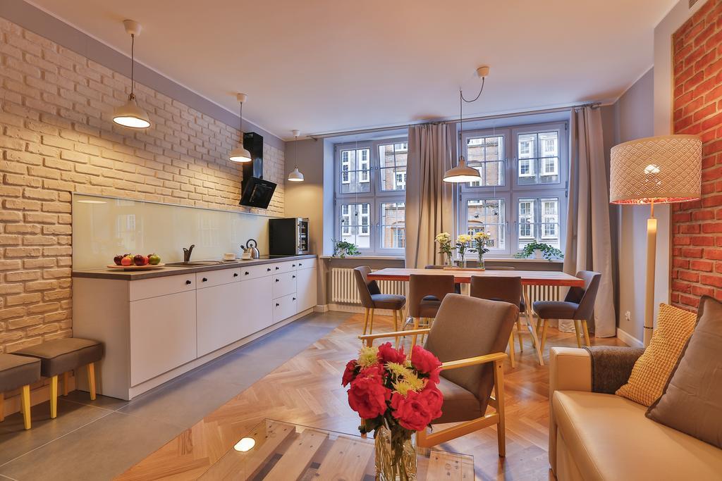 Apartament Bursztynowy Mariacka Old Town Гданск Стая снимка