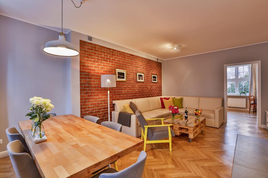 Apartament Bursztynowy Mariacka Old Town Гданск Стая снимка